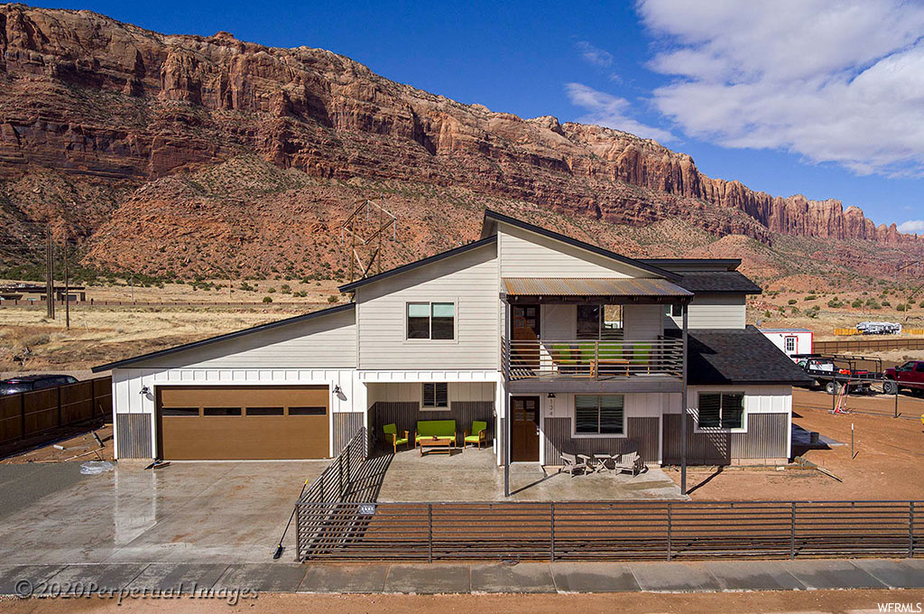54 S TANGREN DR #1B Moab, UT 84532