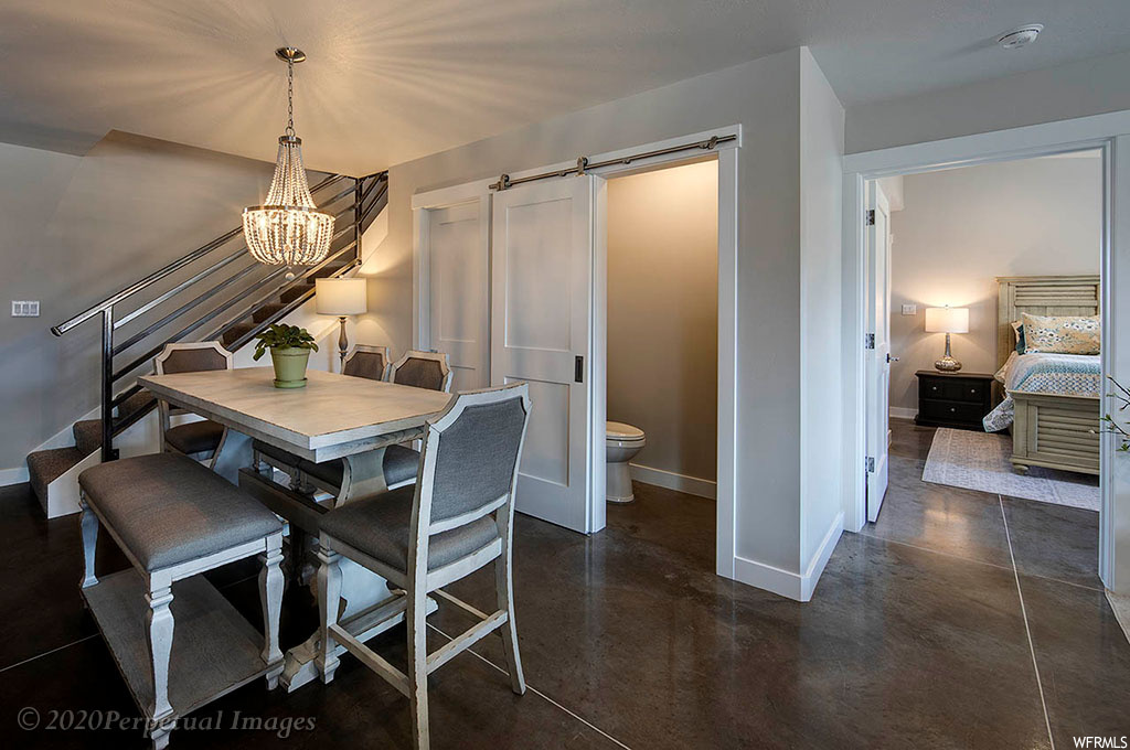 54 S TANGREN DR #1B Moab, UT 84532