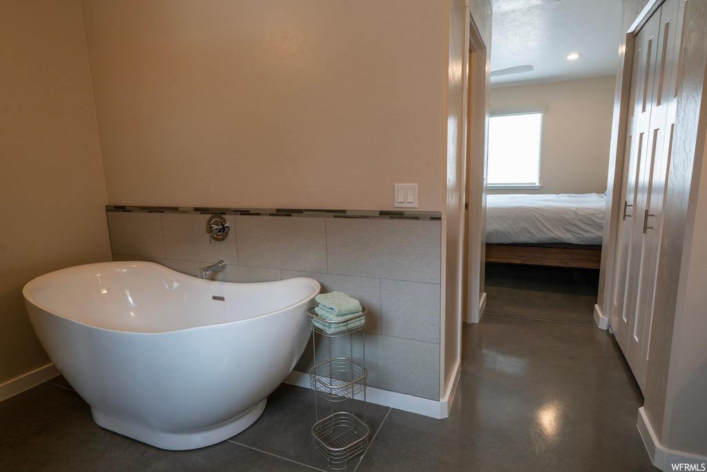 54 S TANGREN DR #1B Moab, UT 84532