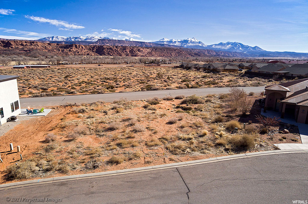 3379 S Village Loop #3, Moab, UT 84532
