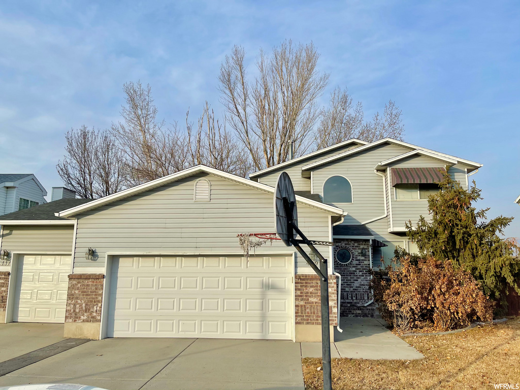 449 E Acoma Rd, Midvale, UT 84047