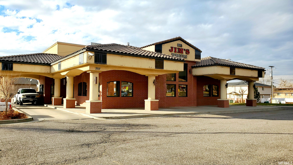 3511 S Harrison Blvd E, Ogden, UT 84403
