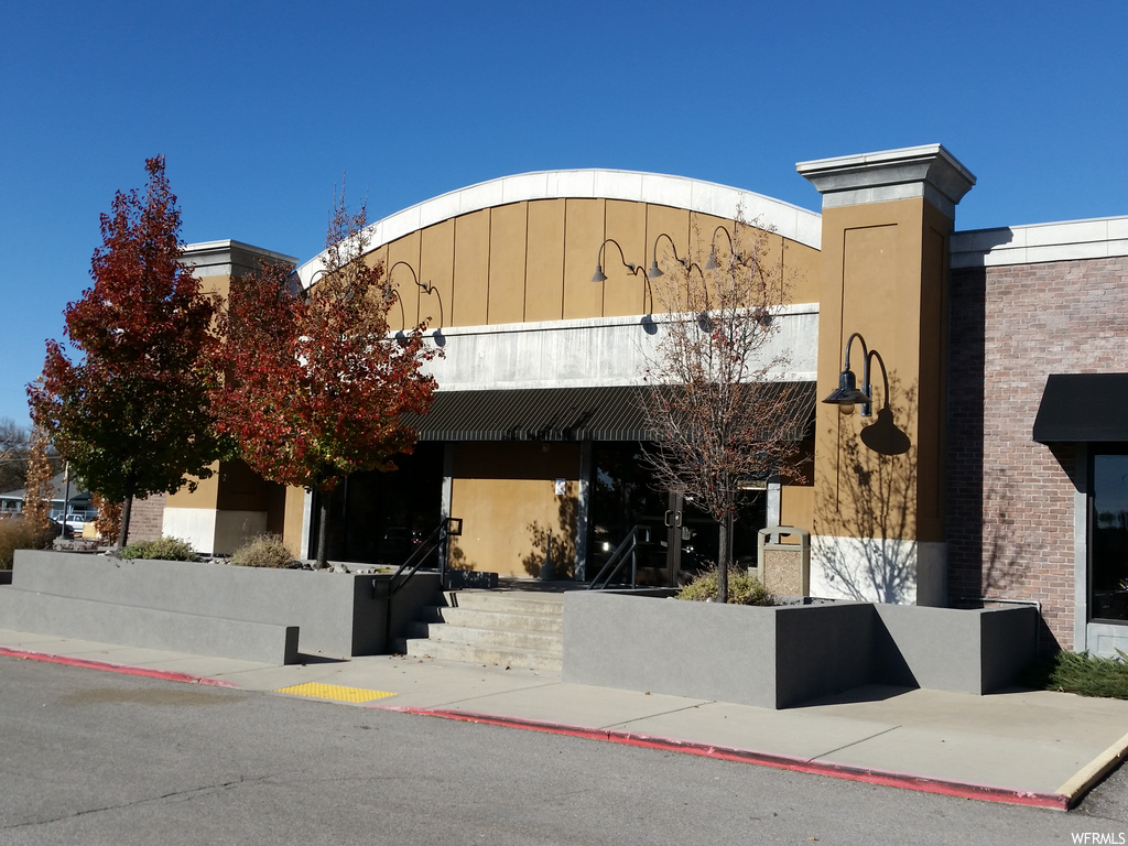 255 S Main St, Logan, UT 84321