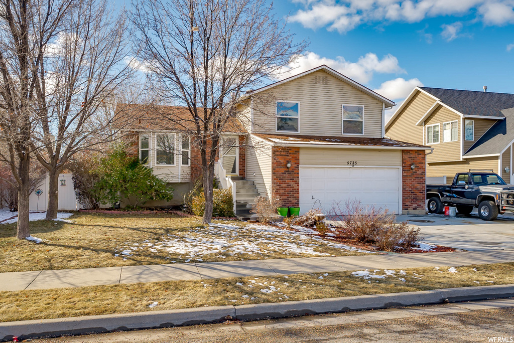 5735 S 4025 W, Roy, UT 84067
