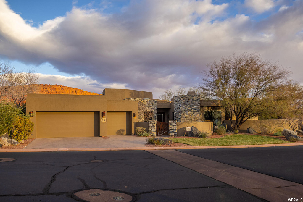 1500 E Split Rock Dr #15, Ivins, UT 84738