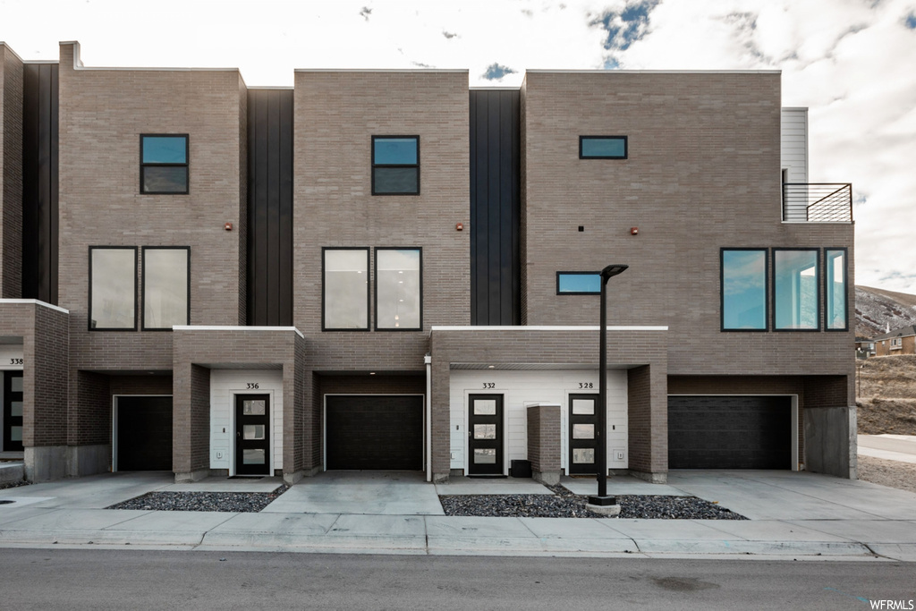 332 E Tri Ln, Draper, UT 84020