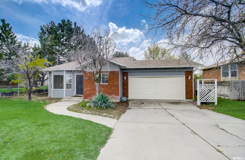 1409 W 800 N, Clinton, UT 84015