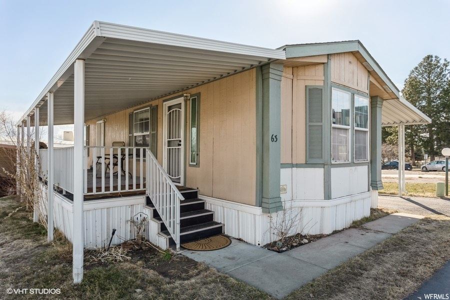 63 Sunset Dr, Layton, UT 84041