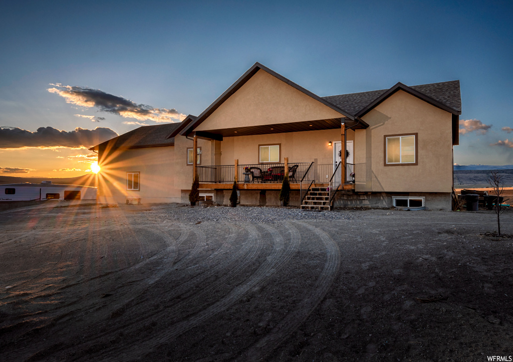 1307 E 1000 N, Loa, UT 84747