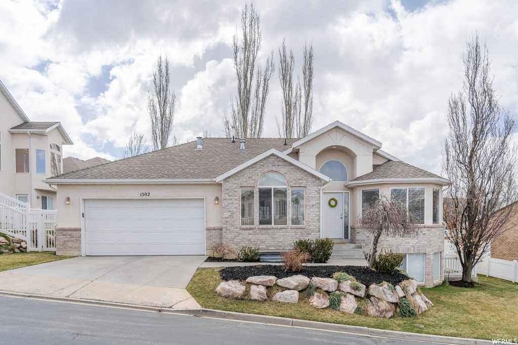 1502 E Lakecrest Rd, Bountiful, UT 84010