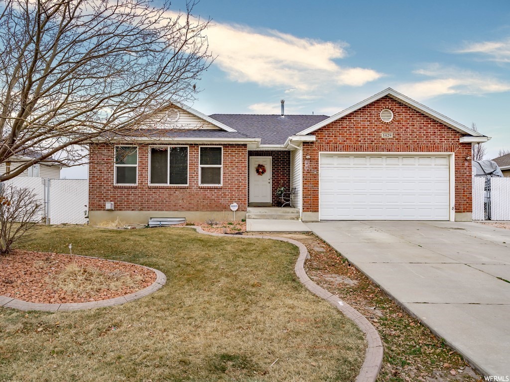 1429 N 1000 W, Clinton, UT 84015