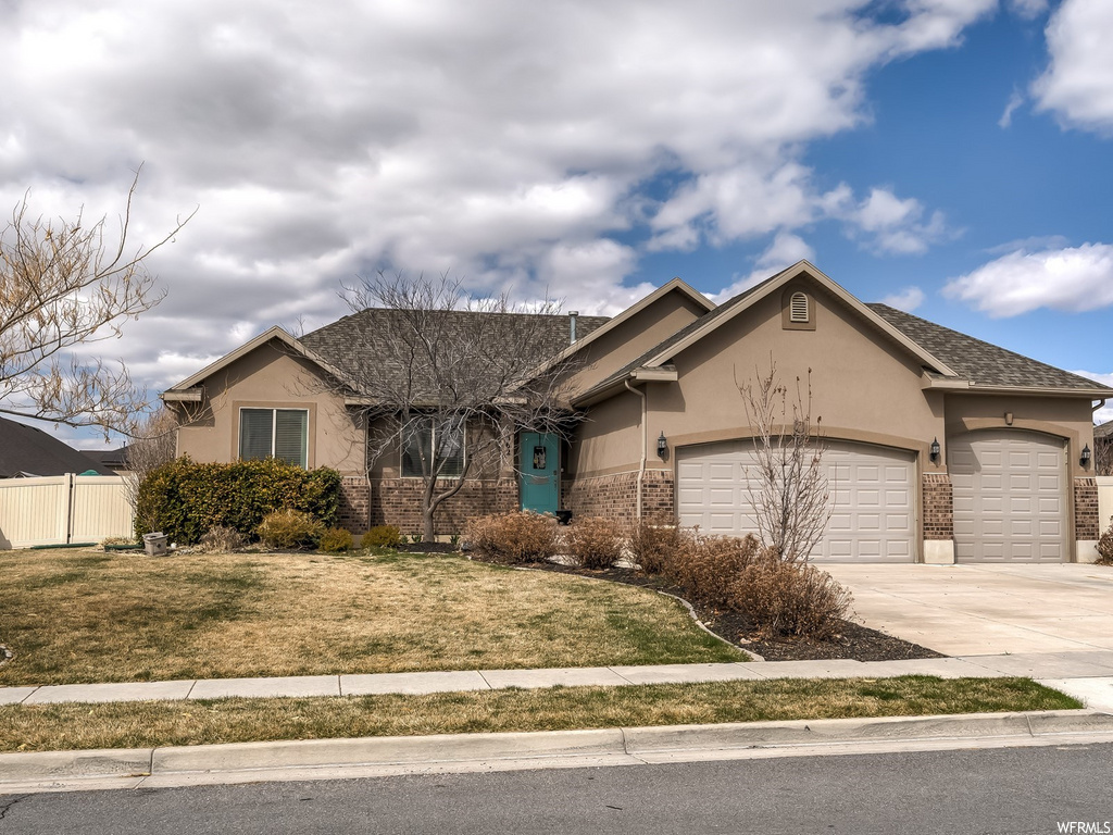 1362 W 2340 N, Clinton, UT 84015