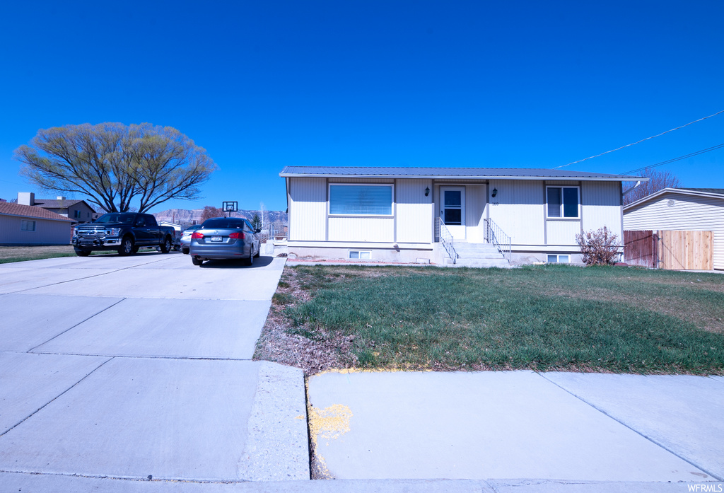 160 S 200 E, Orangeville, UT 84537