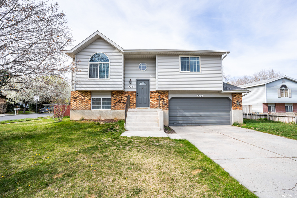 731 E Sandy Dunes Cir, Sandy, UT 84094