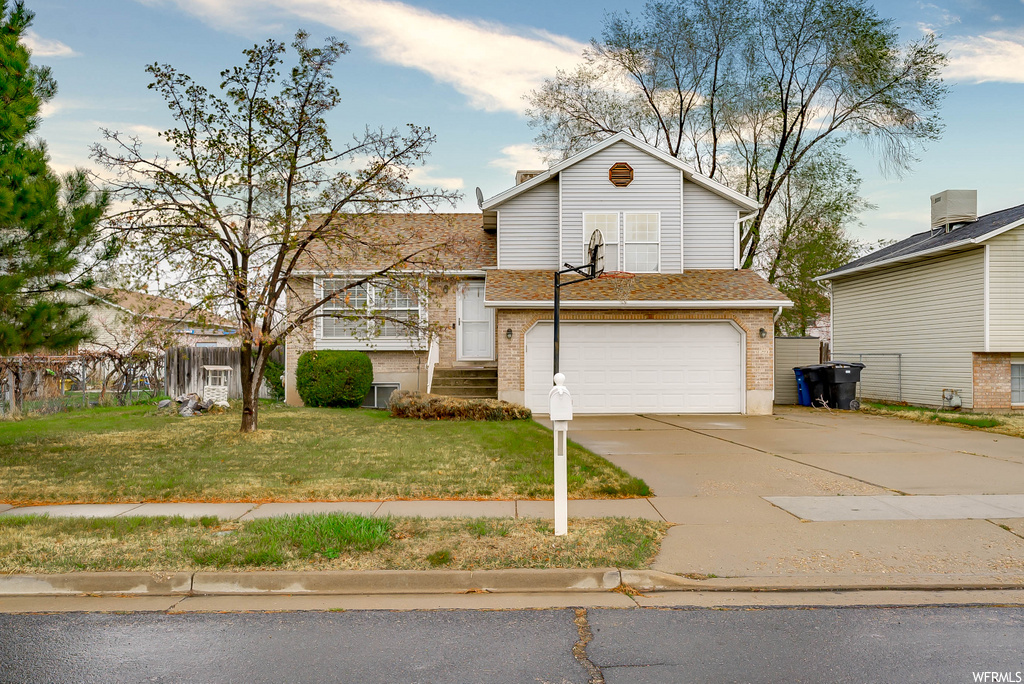 974 N 750 W, Clinton, UT 84015