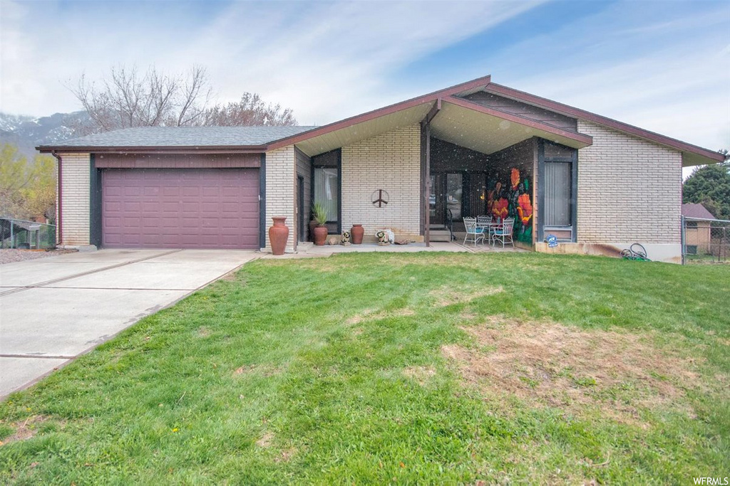 1095 E 3150 N, North Ogden, UT 84414