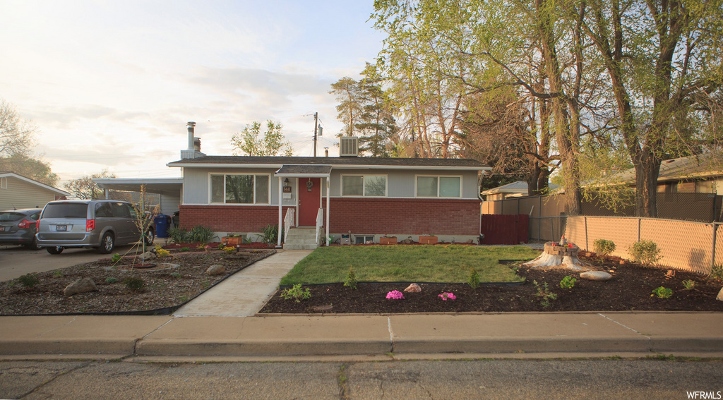 148 W 1075 N, Sunset, UT 84015