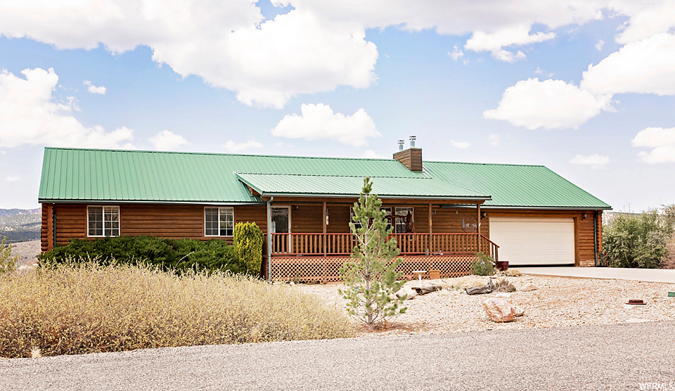 921 W Chuwi Path, New Harmony, UT 84757