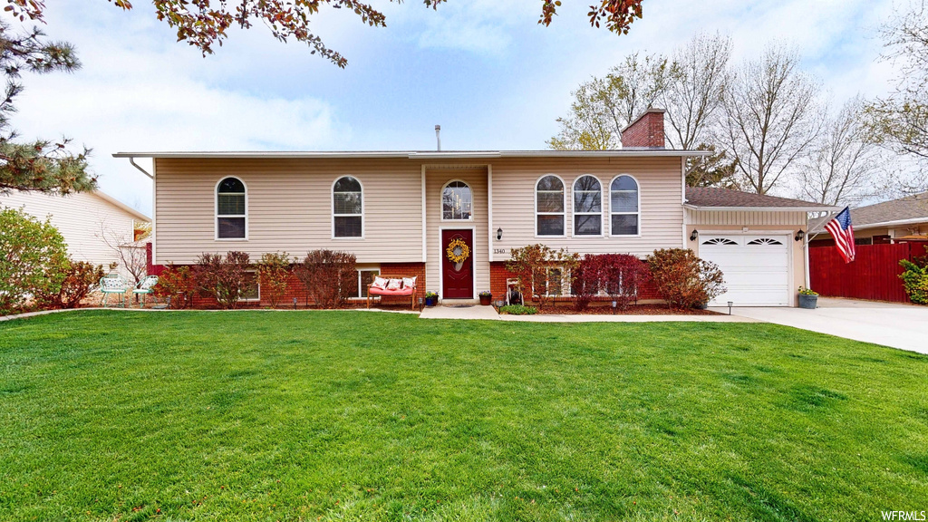 1340 E Waters Ln, Sandy, UT 84093