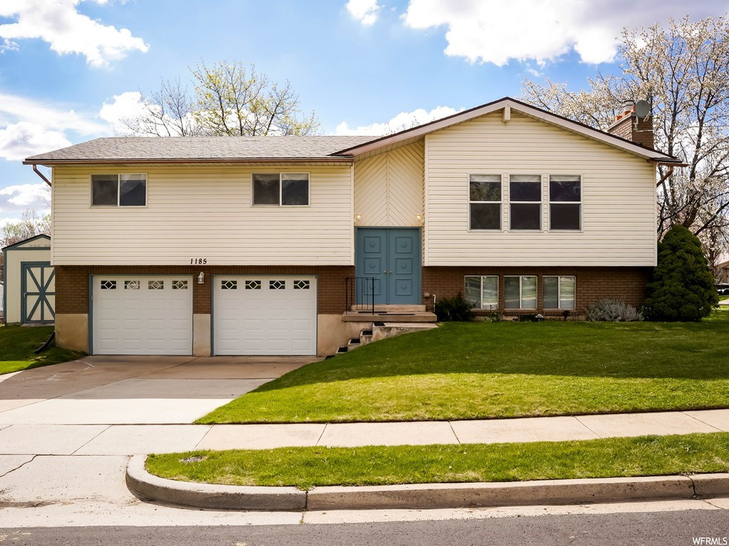 1185 N Cherrywood Dr E, Layton, UT 84040