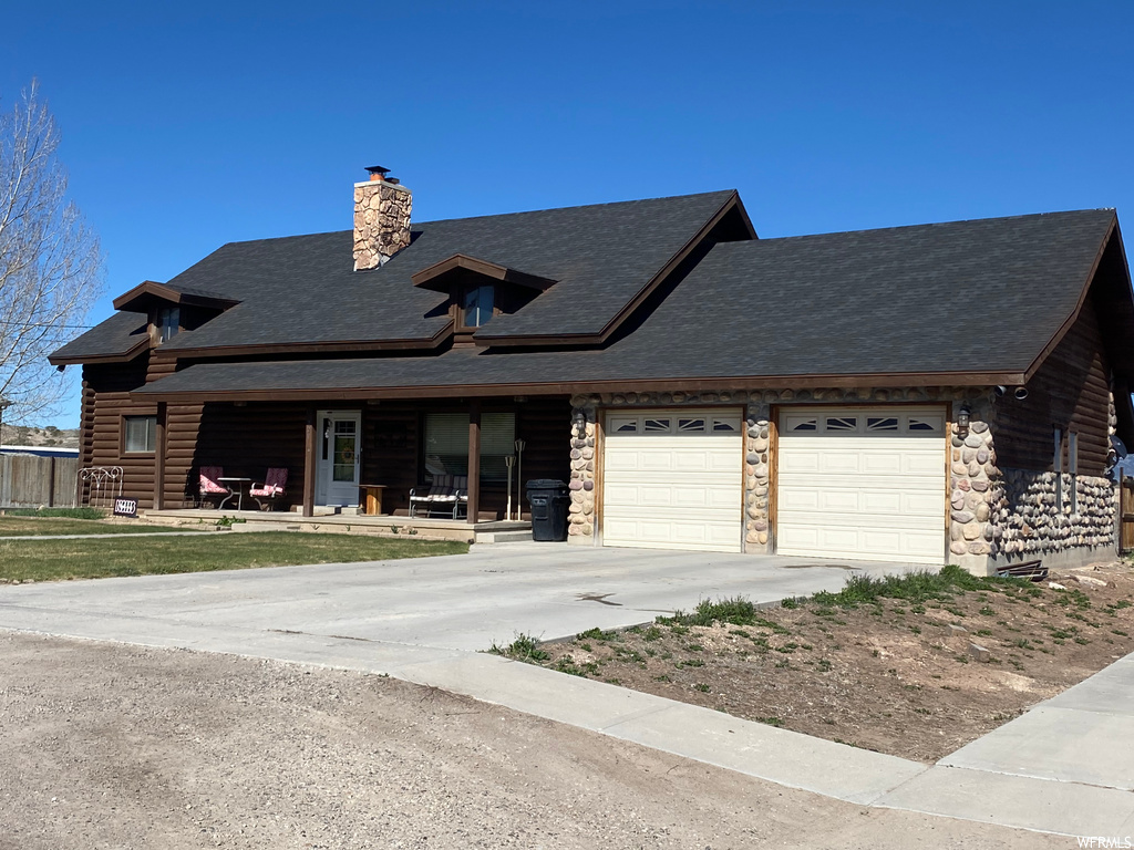 310 N 400 E, Moroni, UT 84646