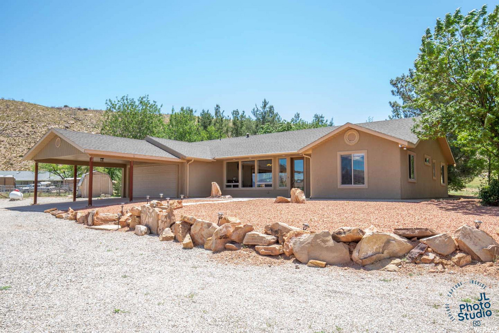 1088 Red Cliffs Rd, Leeds, UT 84746