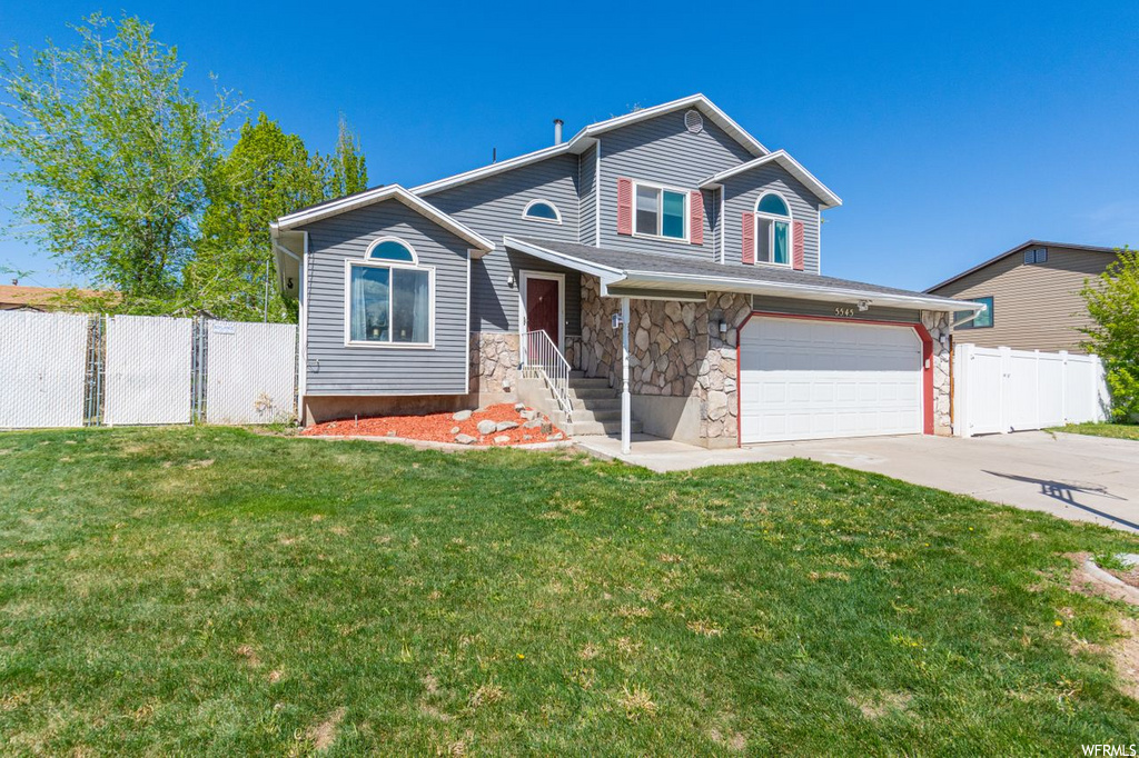 5545 S 3050 W, Roy, UT 84067