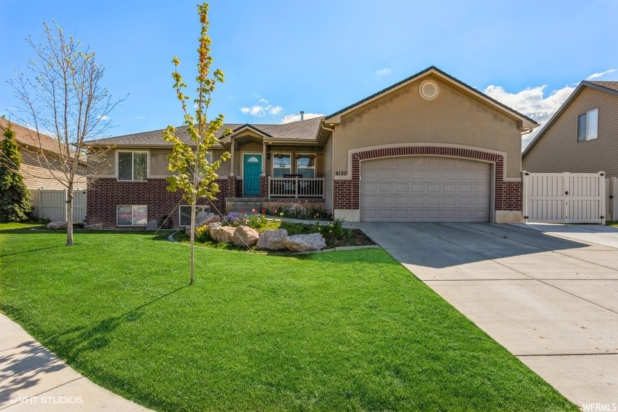 2137 S 225 E, Clearfield, UT 84015