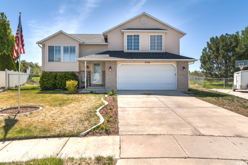 4190 S Lily Dr W, Roy, UT 84067