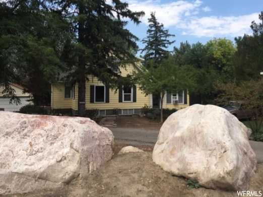 1079 E Vine St S, Murray, UT 84121