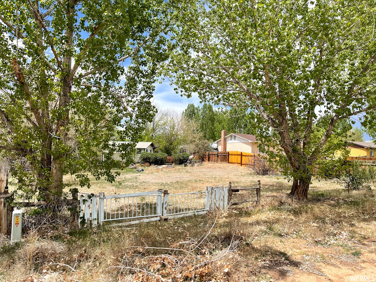 460 S 450 E, Roosevelt, UT 84066