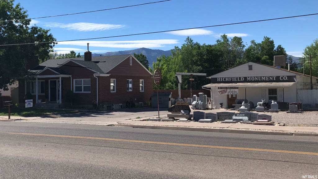 230 E 300 N, Richfield, UT 84701