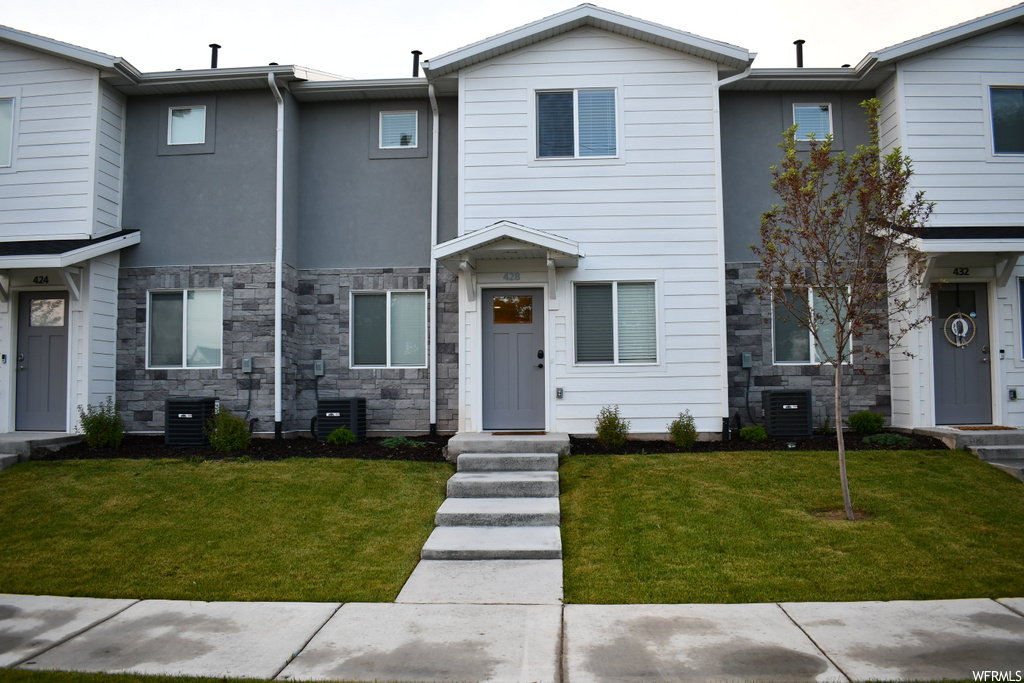 428 E Canfield Dr S, Ogden, UT 84404