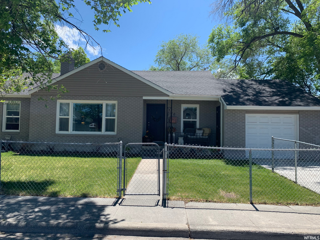 276 E Vine St, Murray, UT 84107