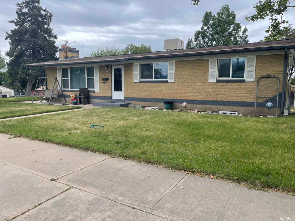622 N James St, Clearfield, UT 84015