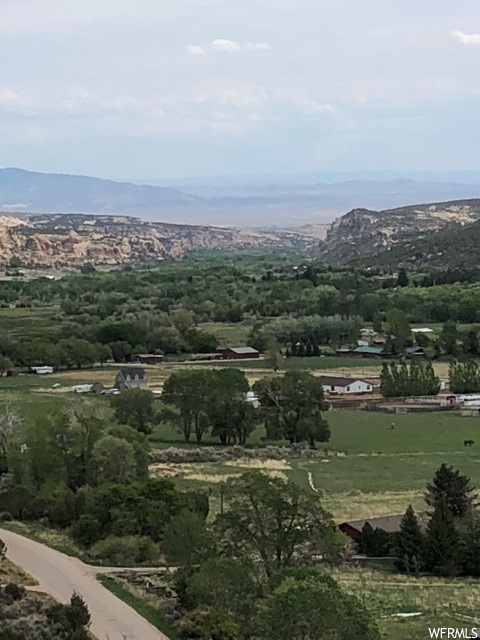 7980 W Red Cloud Loop Rd, Vernal, UT 84078