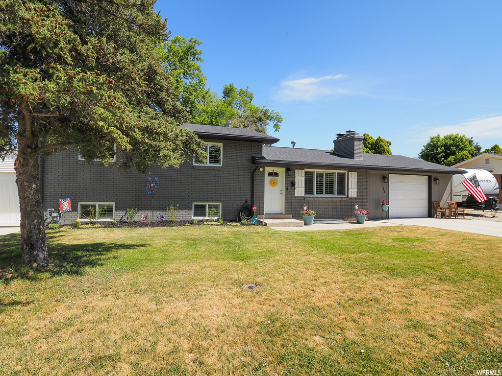 363 E Mountain View Dr, Sandy, UT 84070