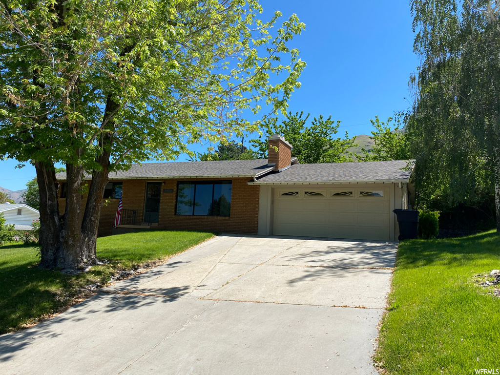 2495 S Peach St, Perry, UT 84302