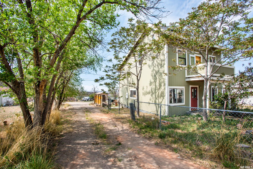 498 E 6000 N, Kenilworth, UT 84529
