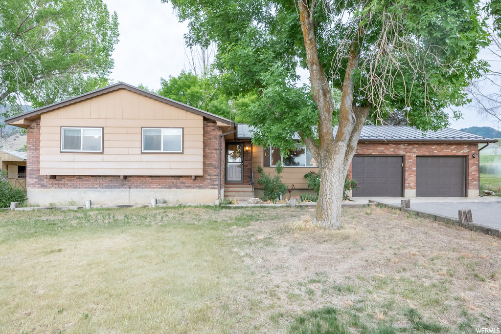 6607 S 800 E, Hyrum, UT 84319