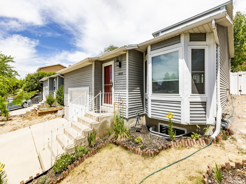 2958 W Roxborough Park St, West Valley City