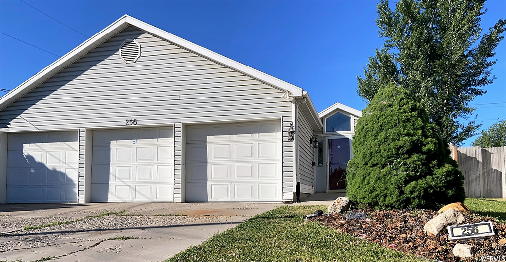 256 E Elm St, Murray, UT 84107