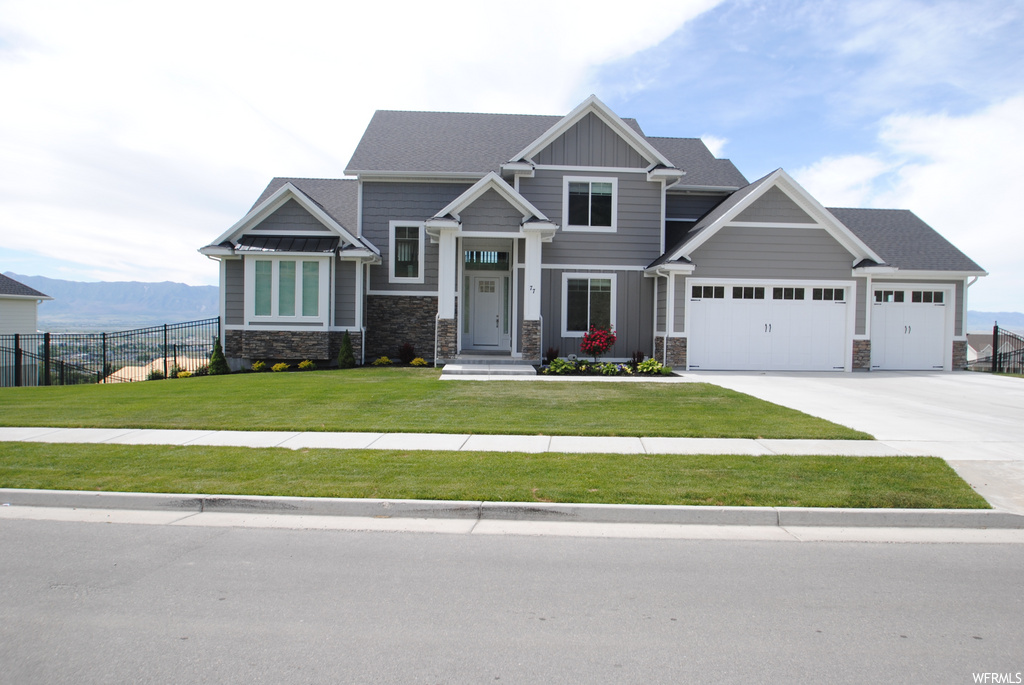 77 S 1000 E, Hyde Park, UT 84318