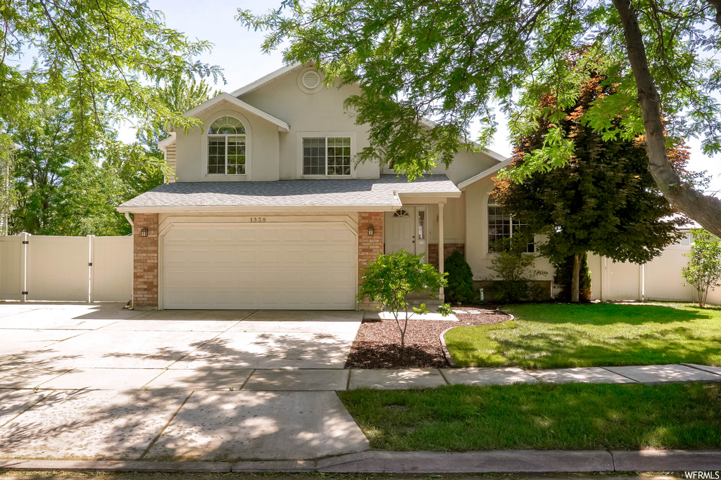 1338 S Stonebridge Dr, Layton, UT 84041