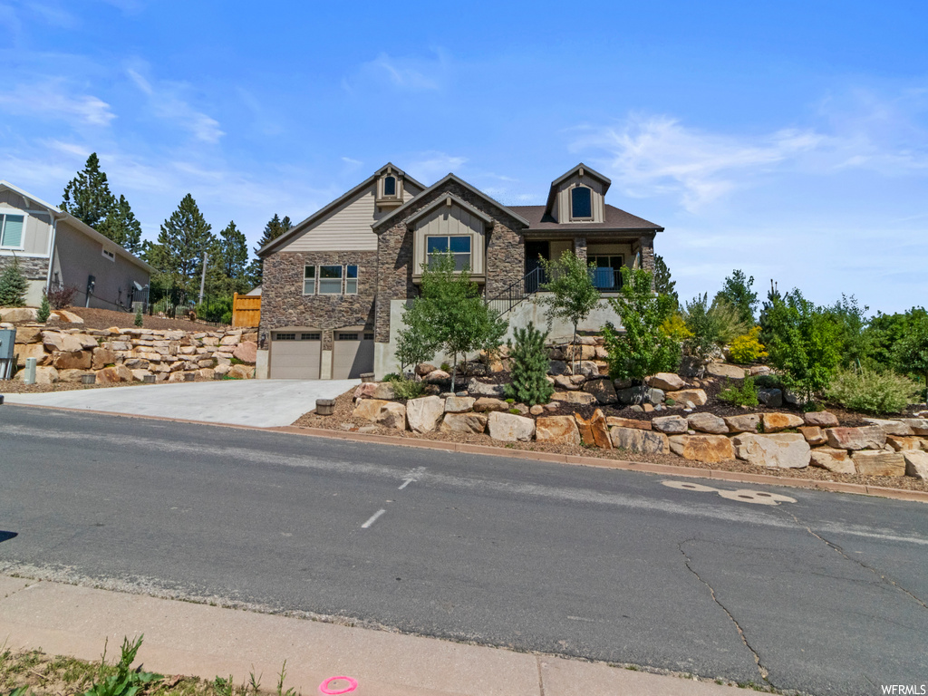 5752 N Robinson Ln, Mountain Green, UT 84050