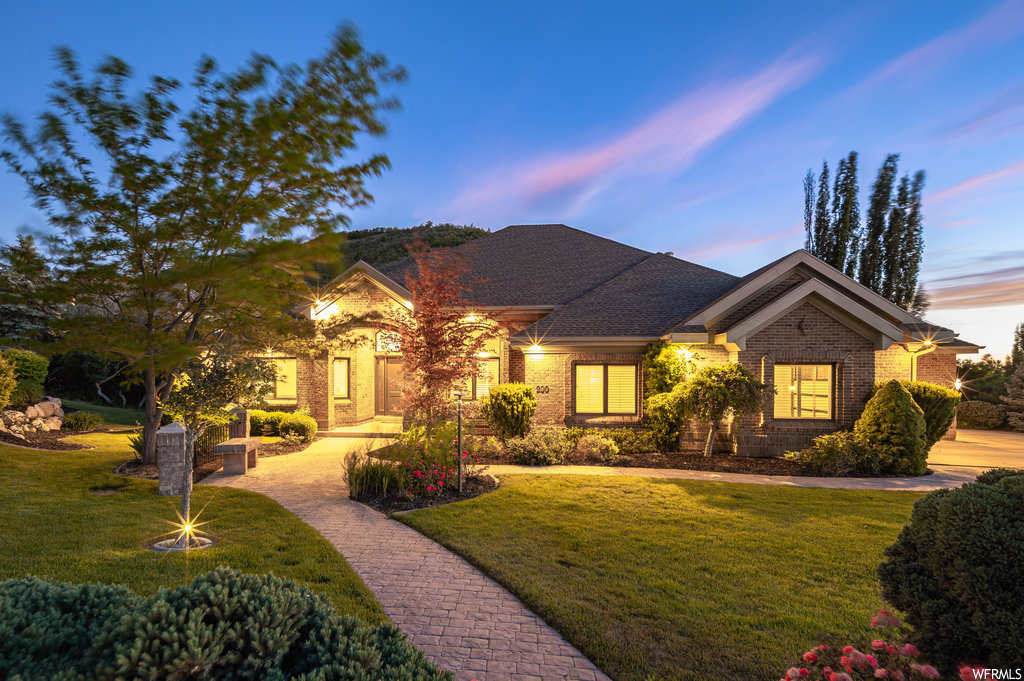 290 E Summerwood Dr, Bountiful, UT 84010