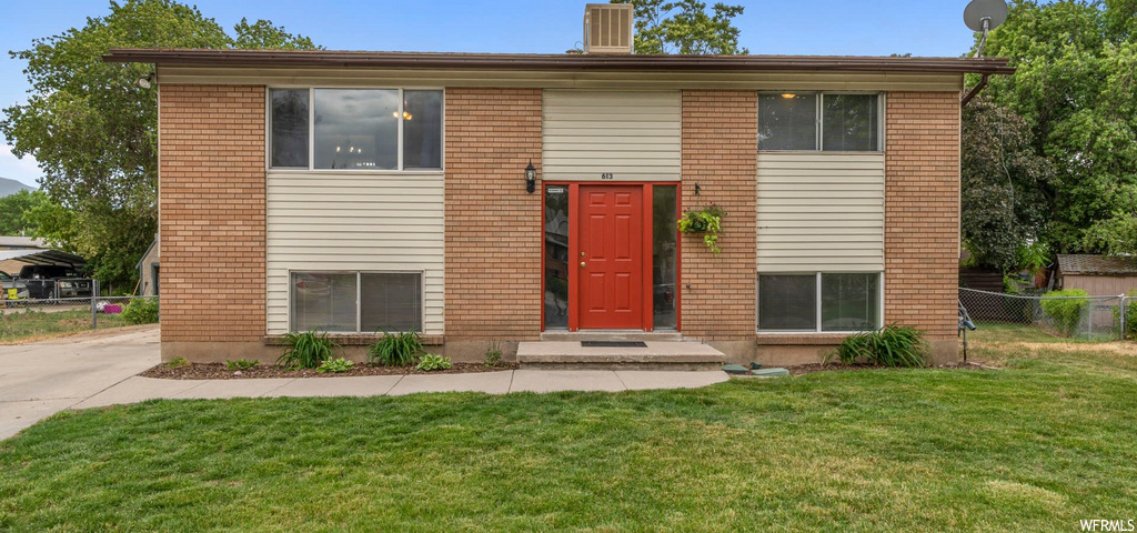 613 W 175 N, Layton, UT 84041