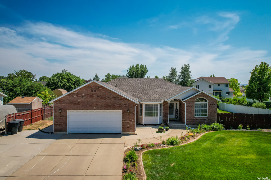 1153 W 2500 N, Clinton, UT 84015