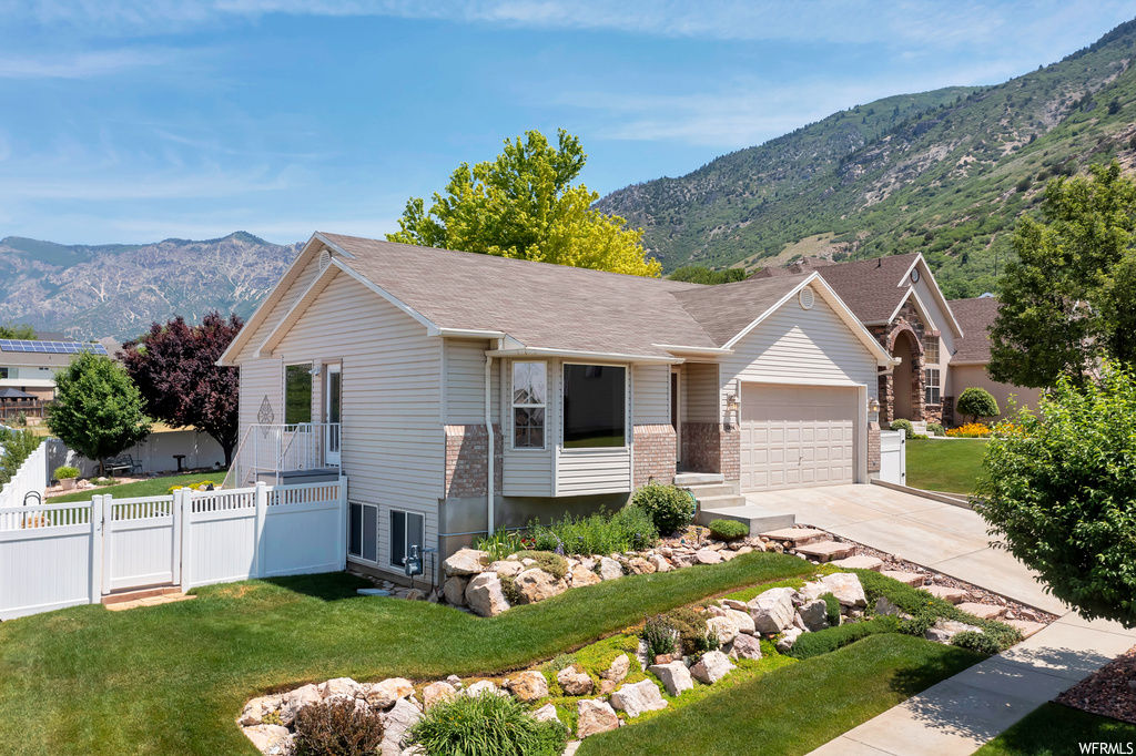 1084 E Canfield Dr, Ogden, UT 84404