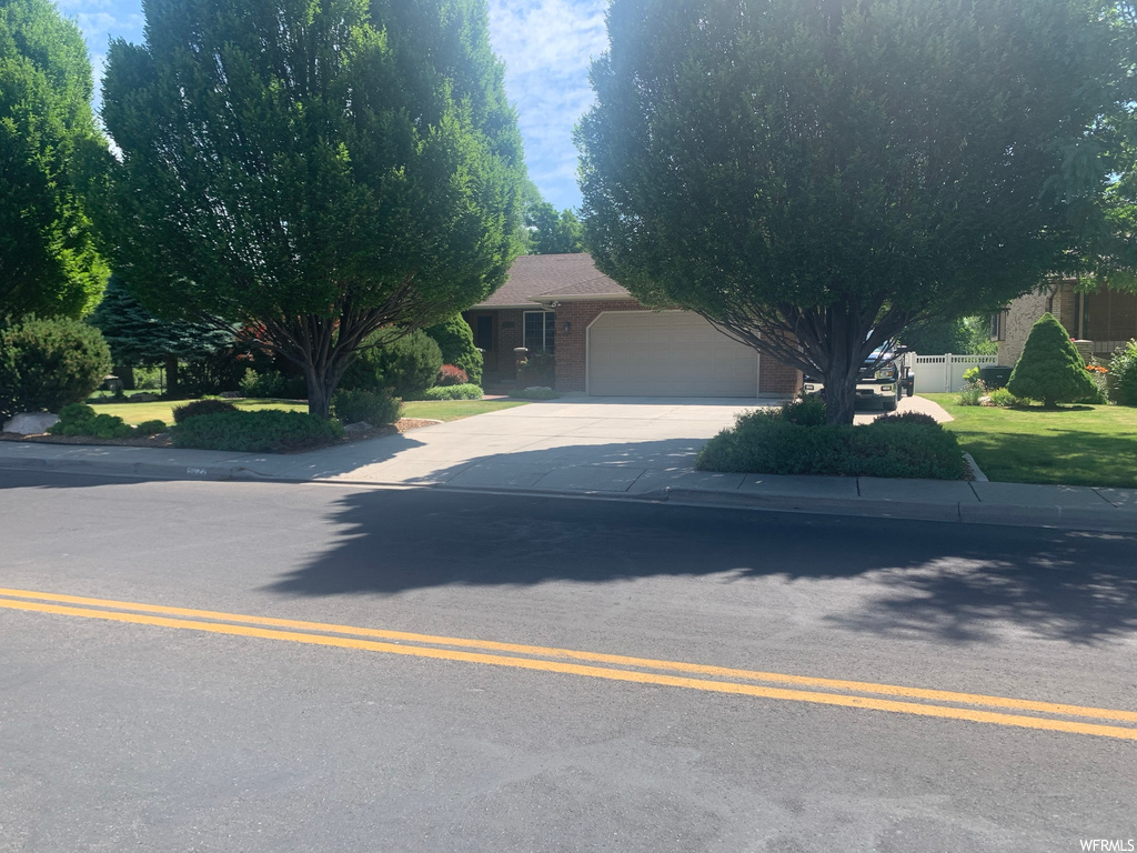 5622 S 3100 W, Roy, UT 84067